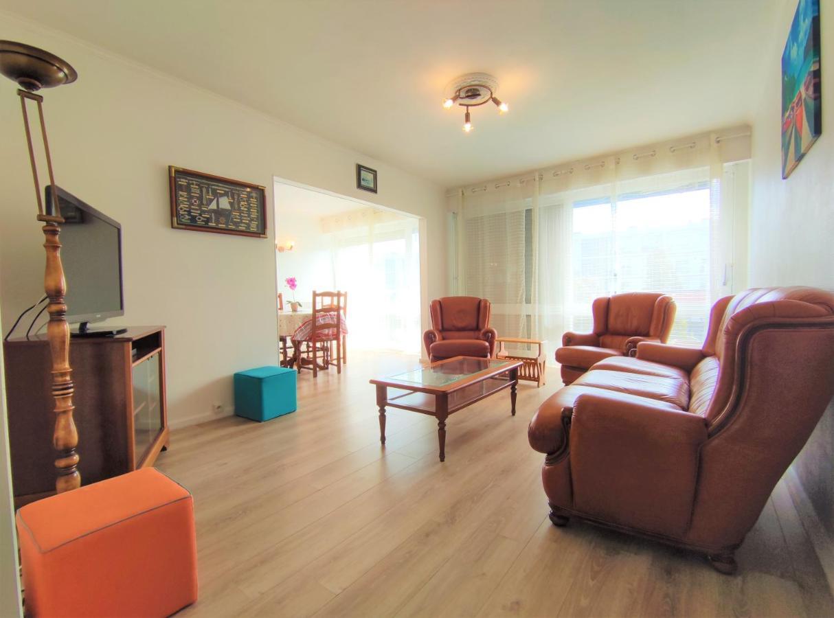 Appartement T3 Lumineux Et Tout Confort De 72 M2 Avec Parking Privatif La Rochelle  Kültér fotó