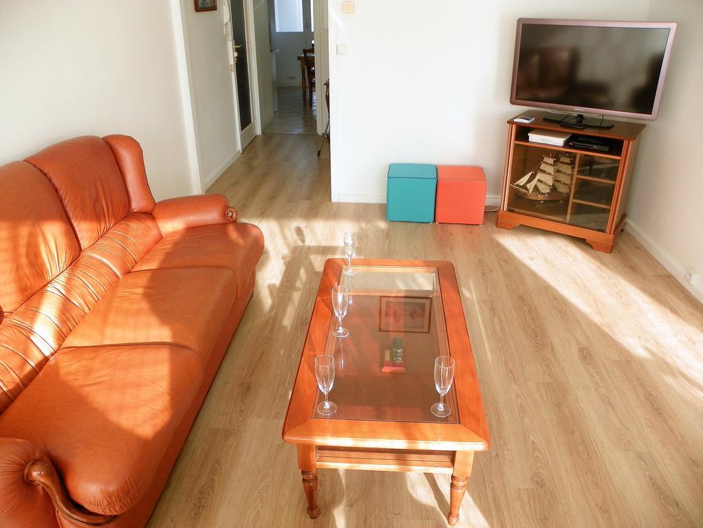 Appartement T3 Lumineux Et Tout Confort De 72 M2 Avec Parking Privatif La Rochelle  Kültér fotó