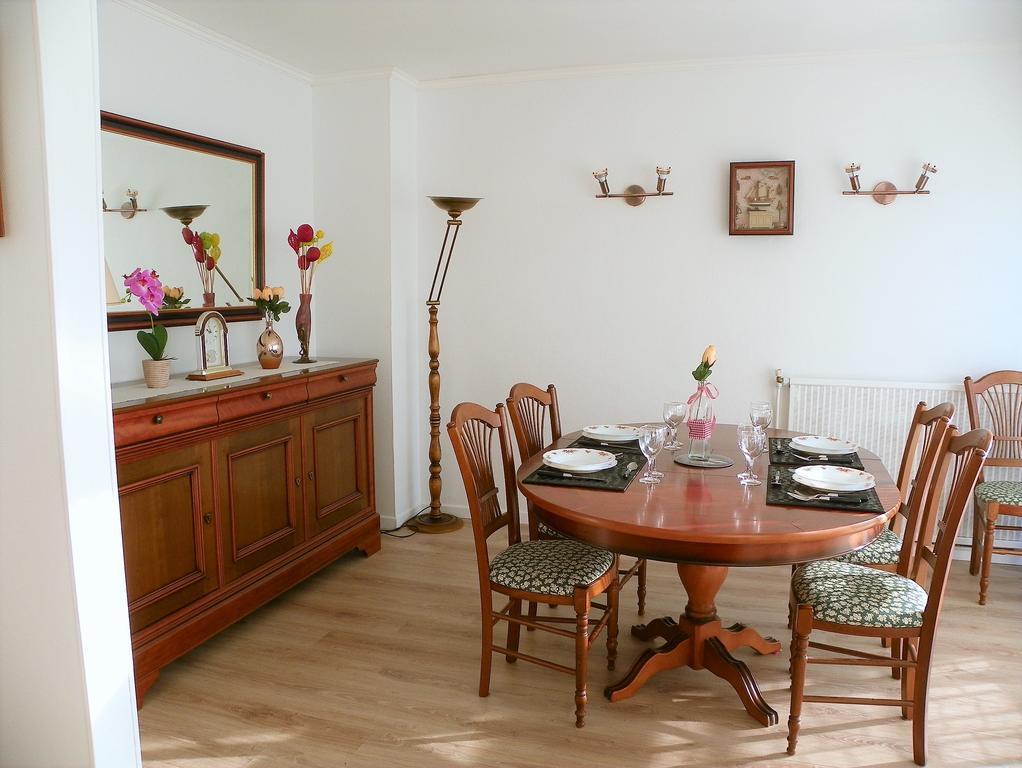 Appartement T3 Lumineux Et Tout Confort De 72 M2 Avec Parking Privatif La Rochelle  Kültér fotó